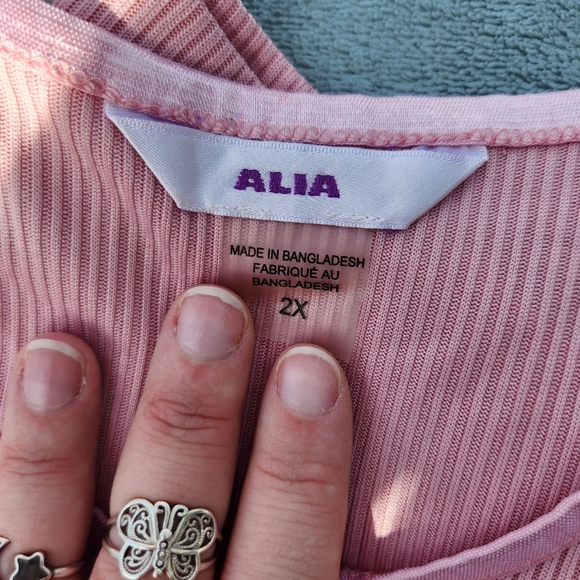 Alia Light Pink Ribbed Short Sleeve Top - Picture 3 of 4